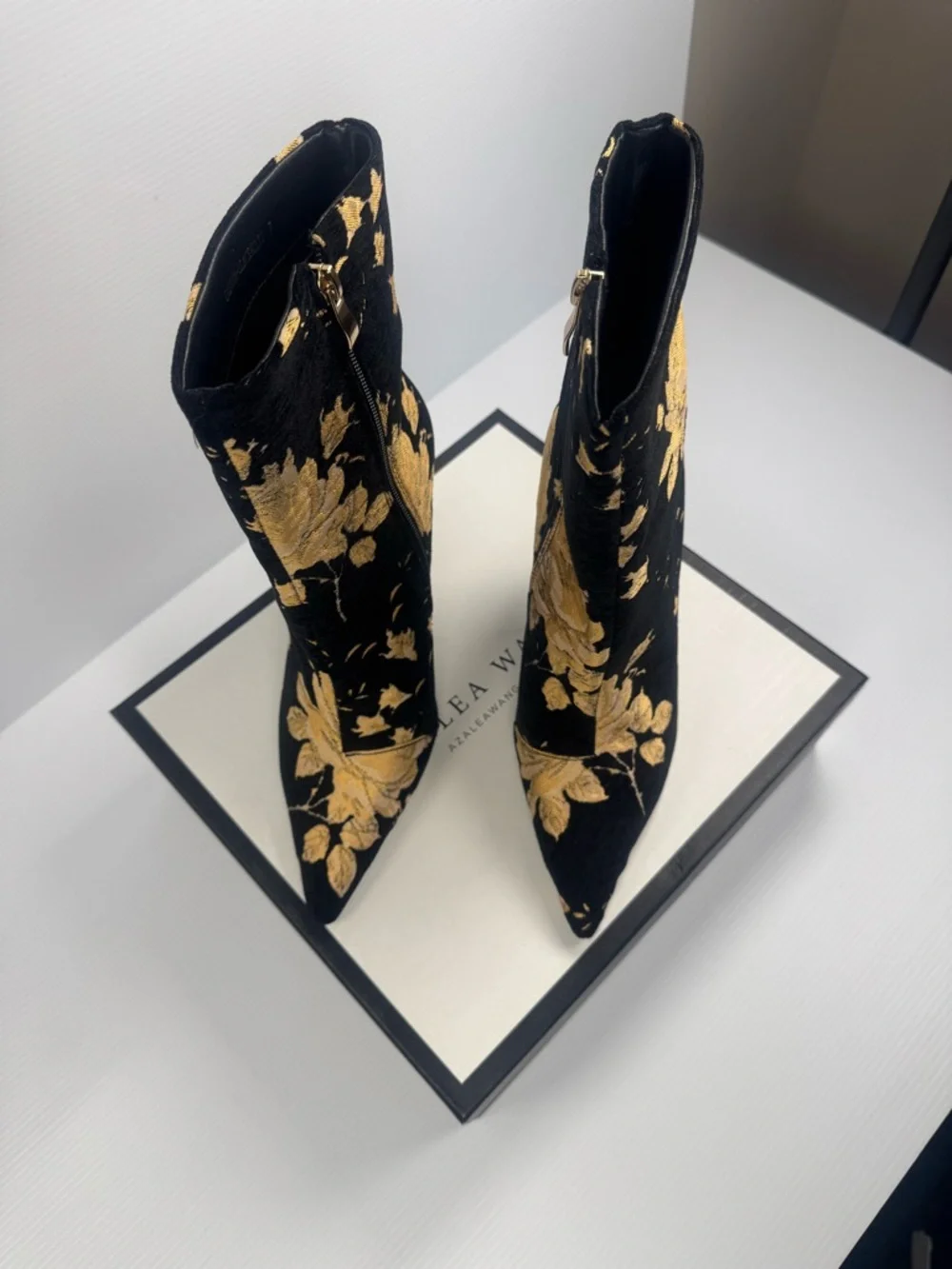 Azalea Wang Calean Black Gold Floral Boot Heels Pointed Toe Stiletto multi Sz - Picture 2 of 5